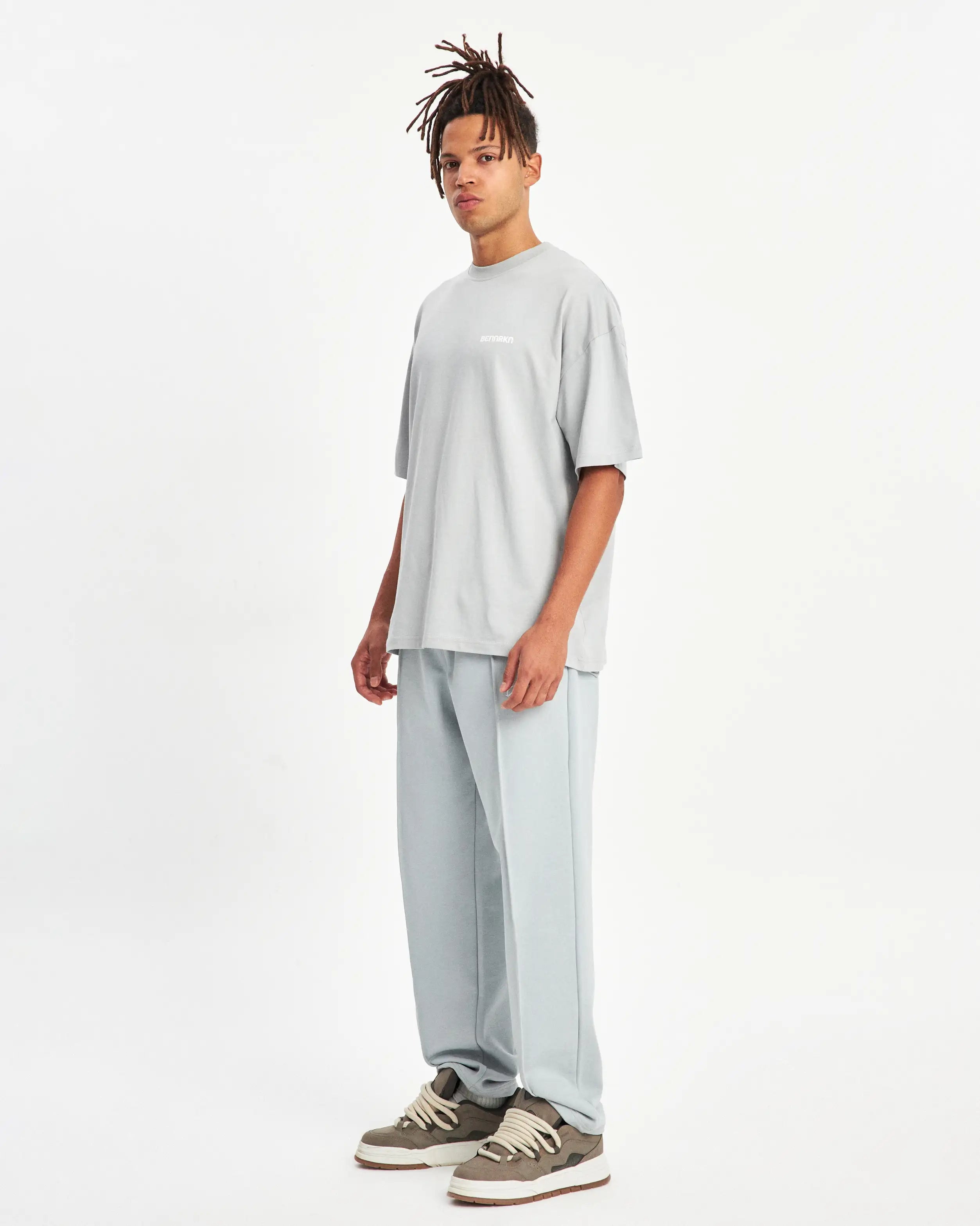 OVERSIZED ARCHED T-SHIRT - GREY