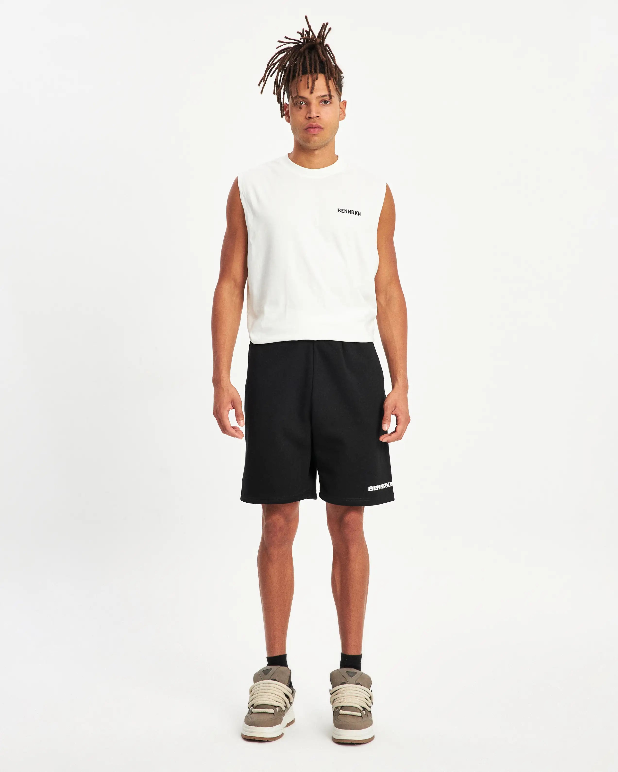 INITIAL BENNRKN SHORT - BLACK - BENNRKN