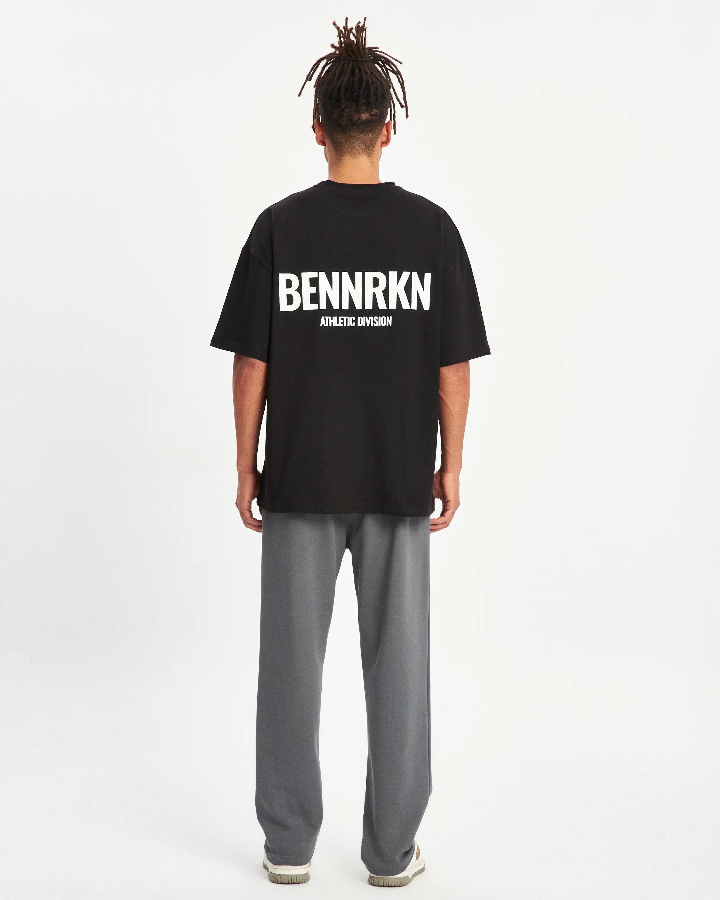 OVERSIZED ATHLETIC T-SHIRT - BLACK