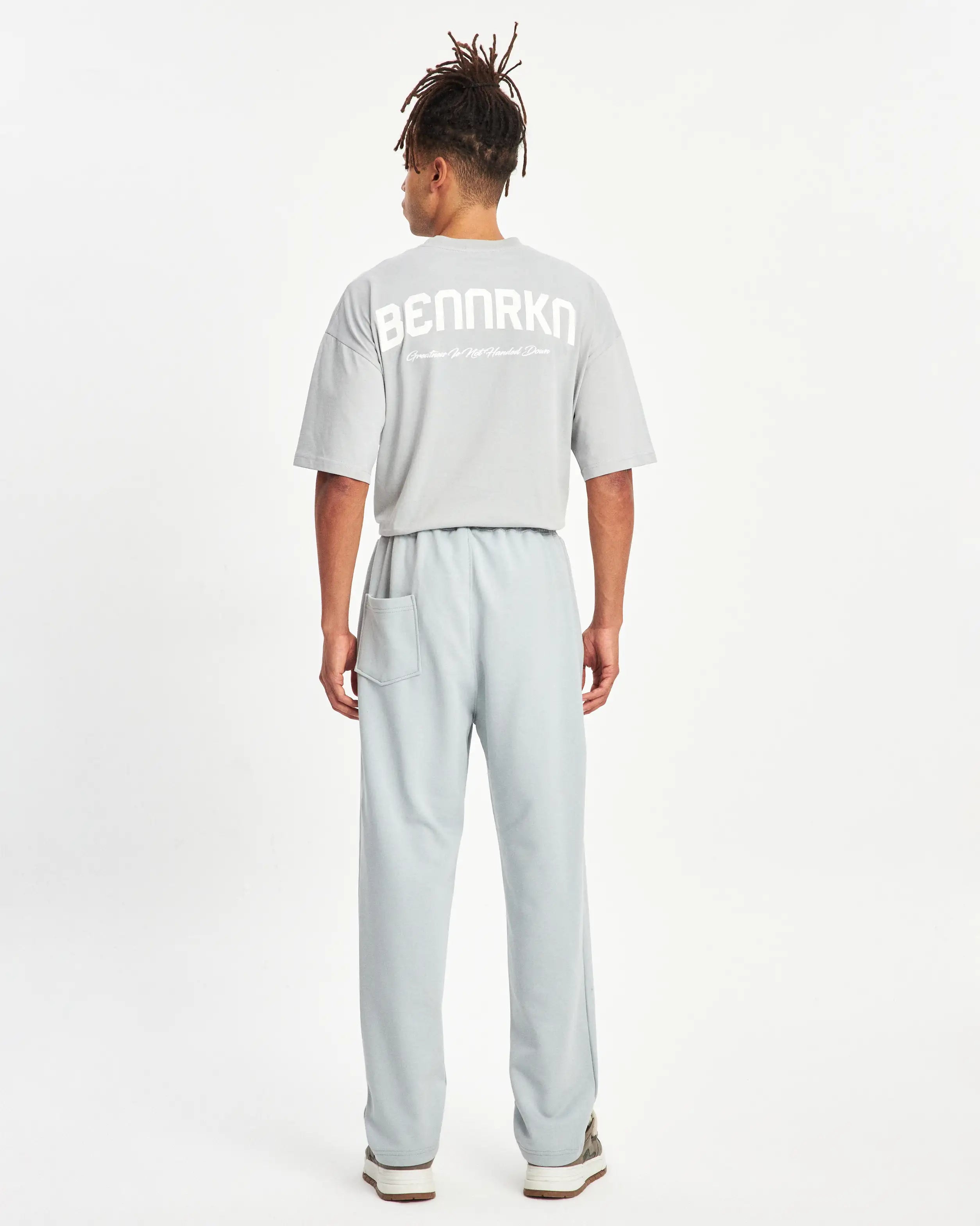 INITIAL SWEATPANT- ASH GREY - BENNRKN