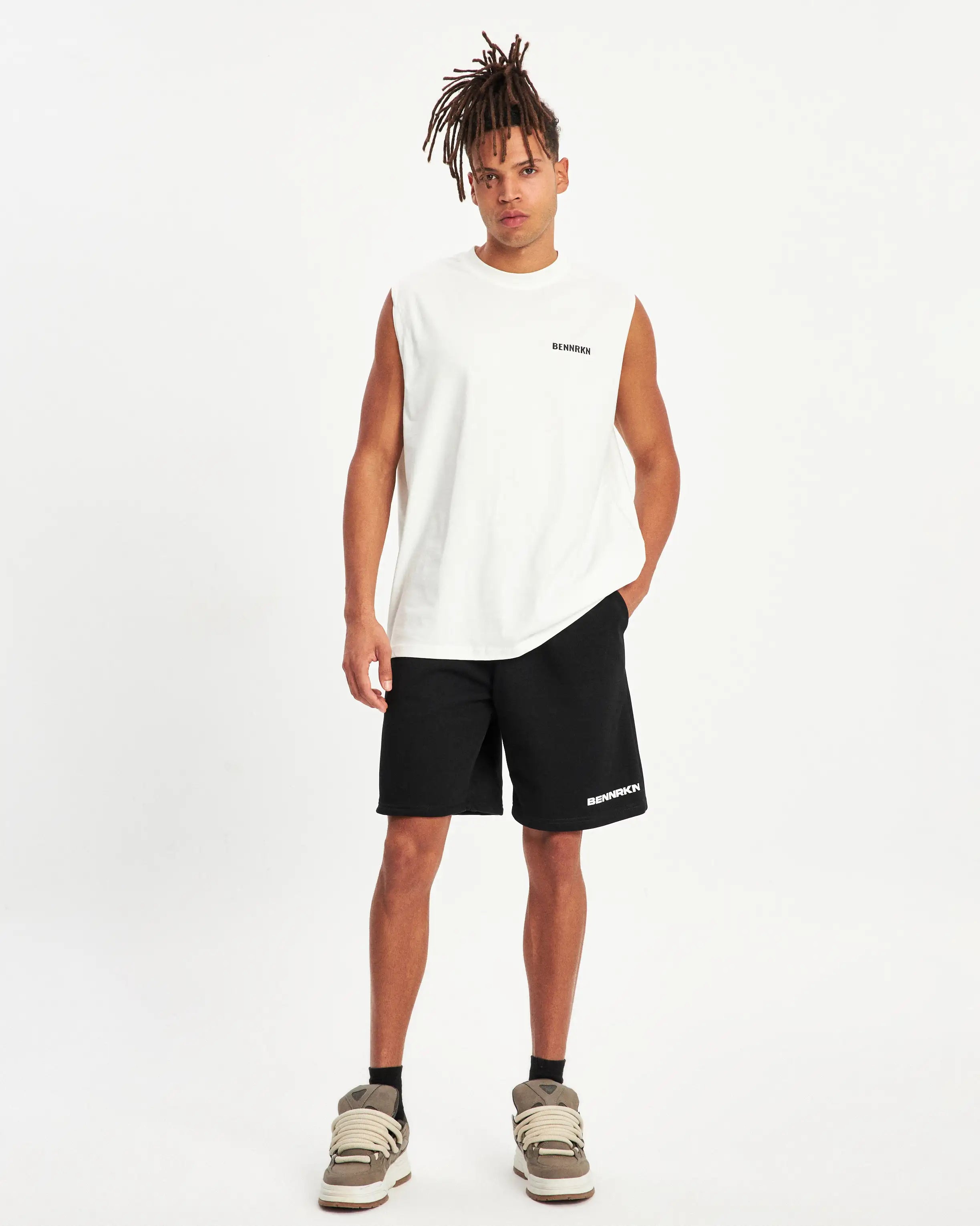 INITIAL BENNRKN SHORT - BLACK - BENNRKN