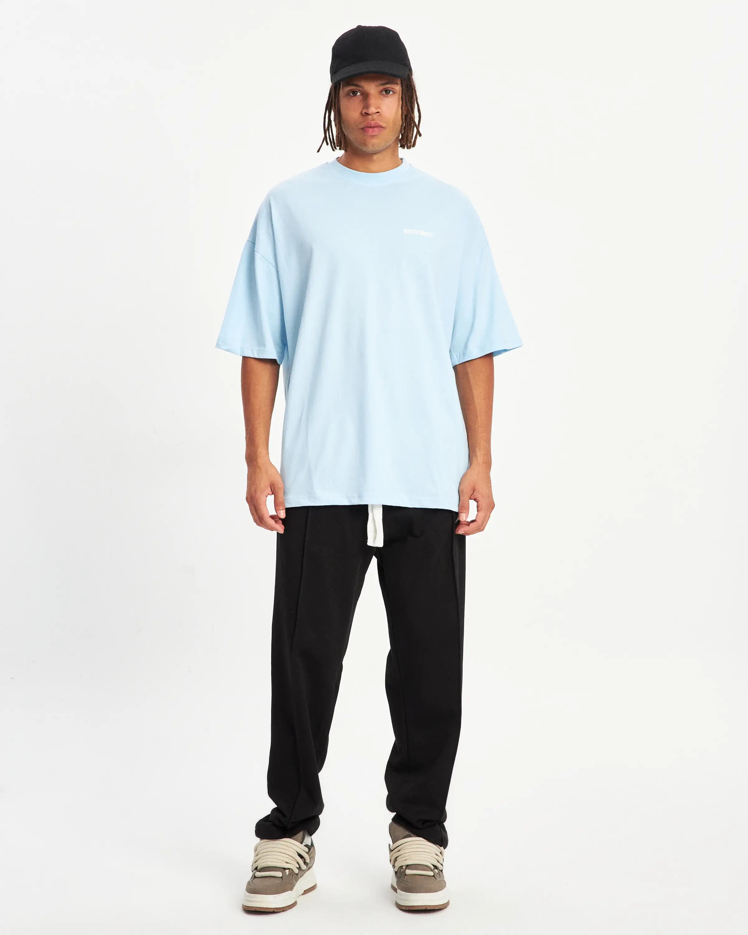 OVERSIZED ARCHED T-SHIRTT - BABY BLUE
