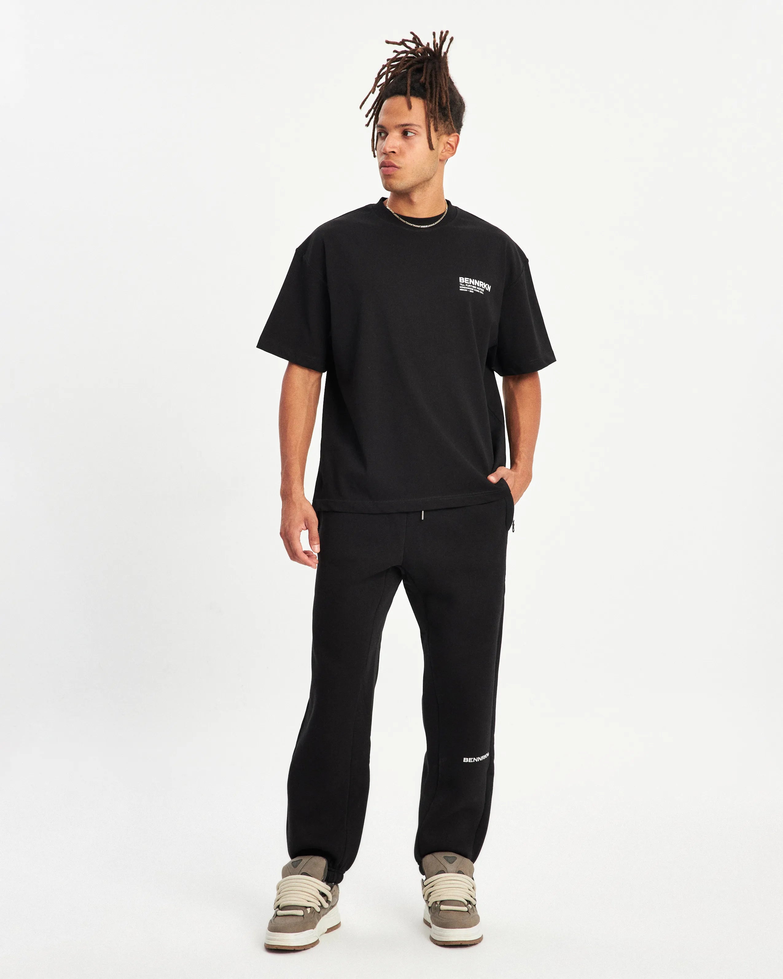 CUFFED SWEATPANT- BLACK