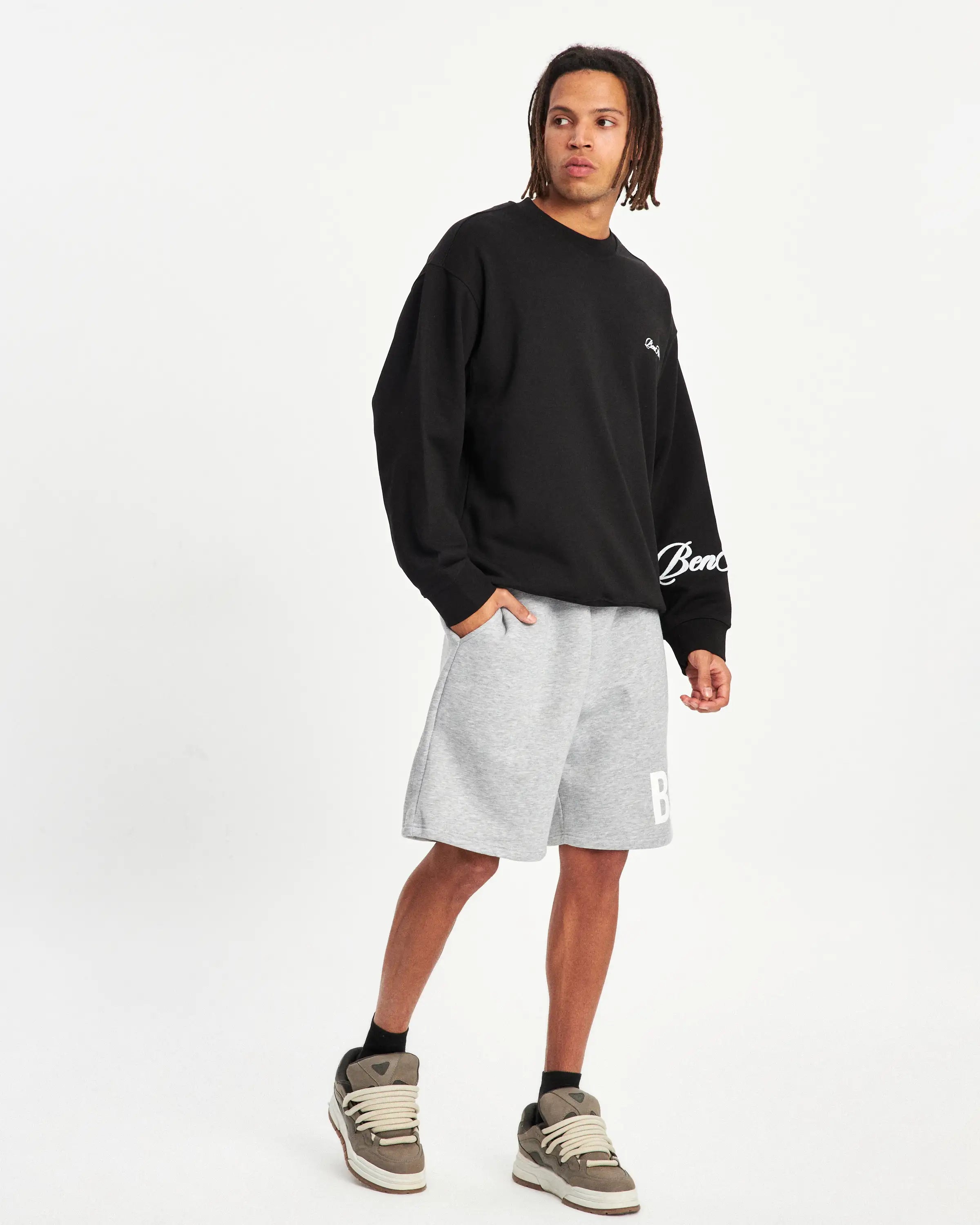 HANDWRITTEN SWEATSHIRT - MIDNIGHT BLACK - BENNRKN